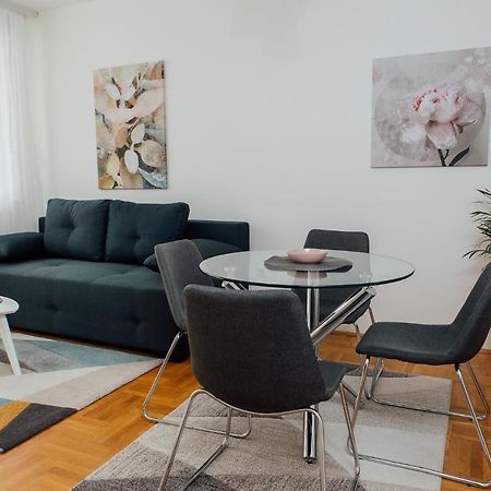 Suite Dreams Valjevo Buitenkant foto